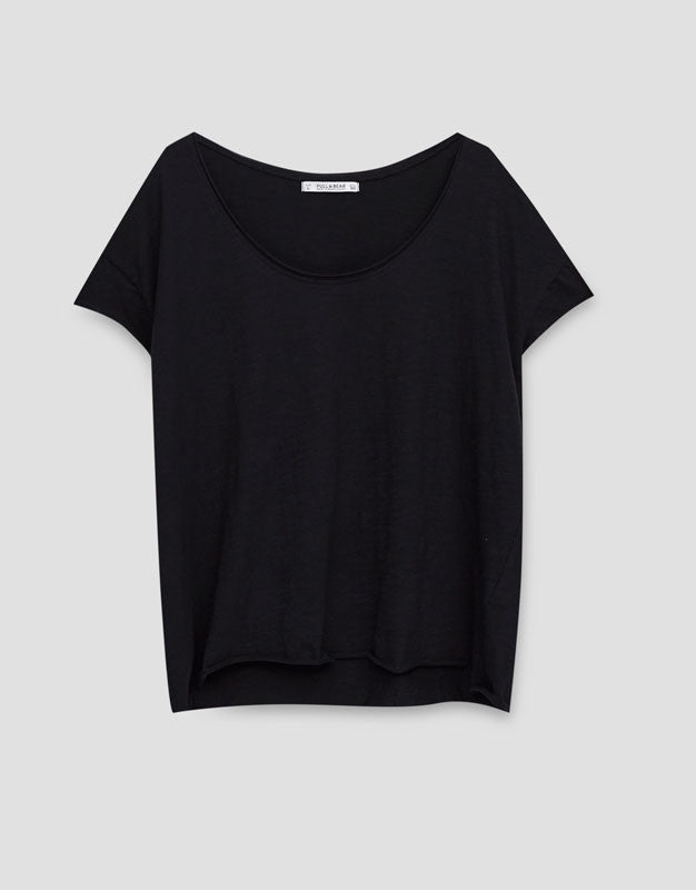 Basic Modern Black T-shirt with piped seams